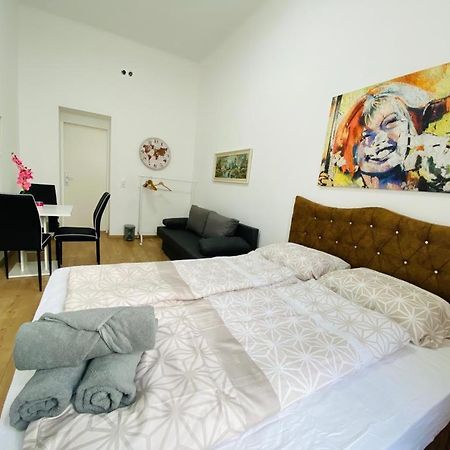 Premium Triple Room Dw Viena Exterior foto
