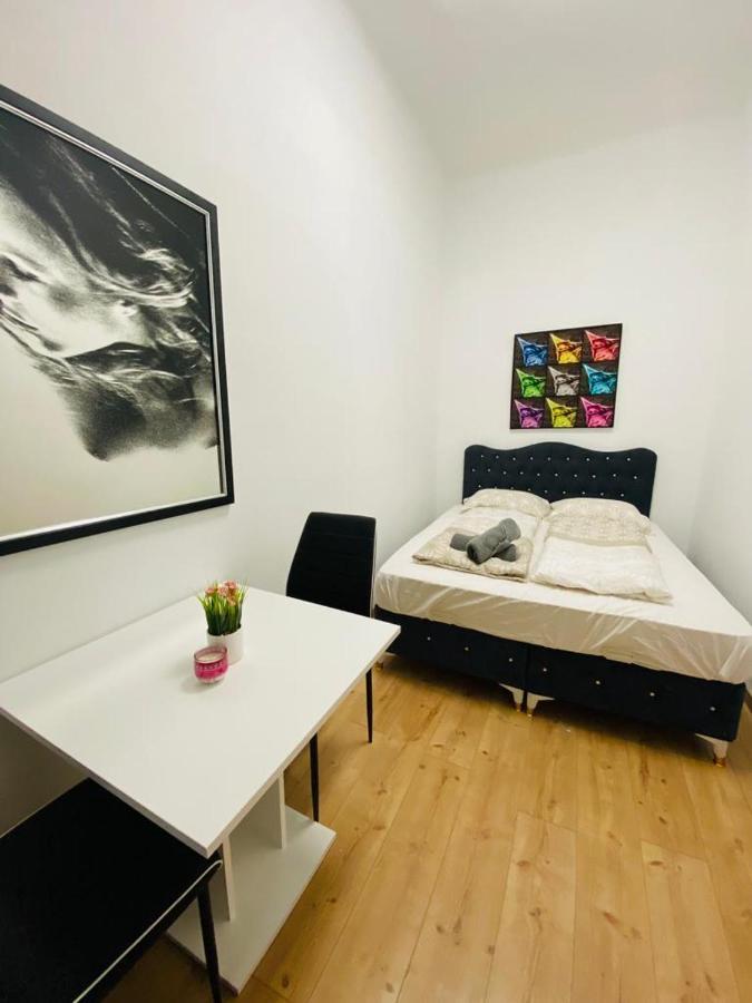 Premium Triple Room Dw Viena Exterior foto