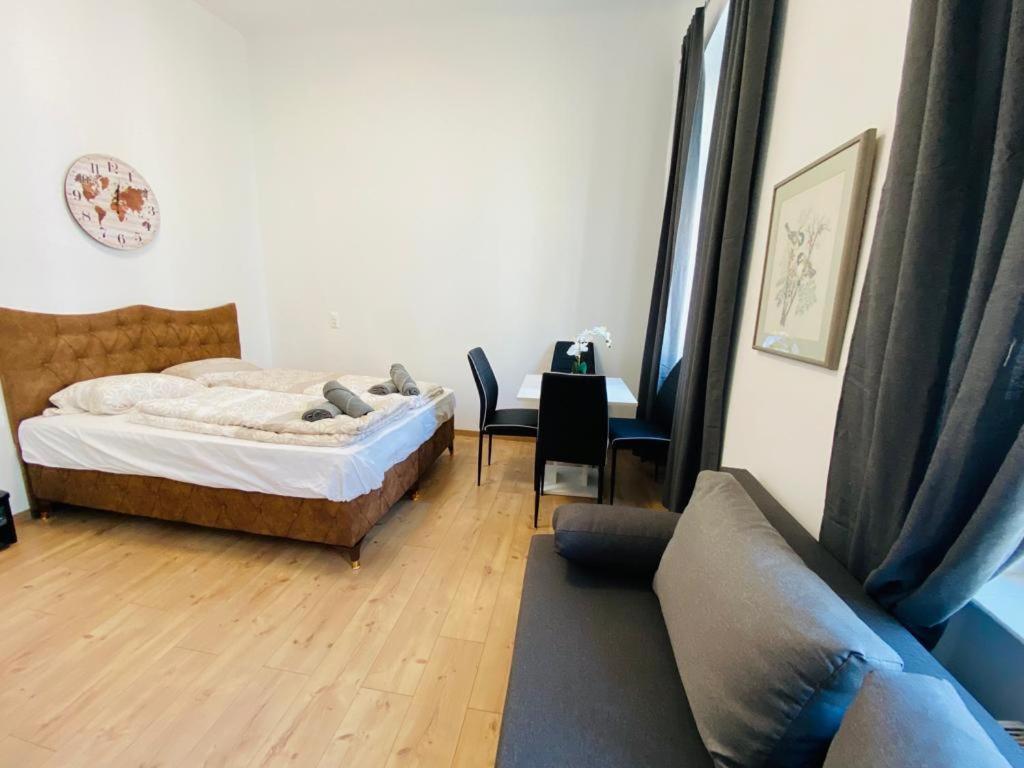 Premium Triple Room Dw Viena Exterior foto