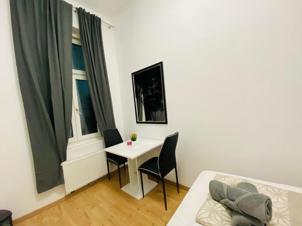 Premium Triple Room Dw Viena Exterior foto