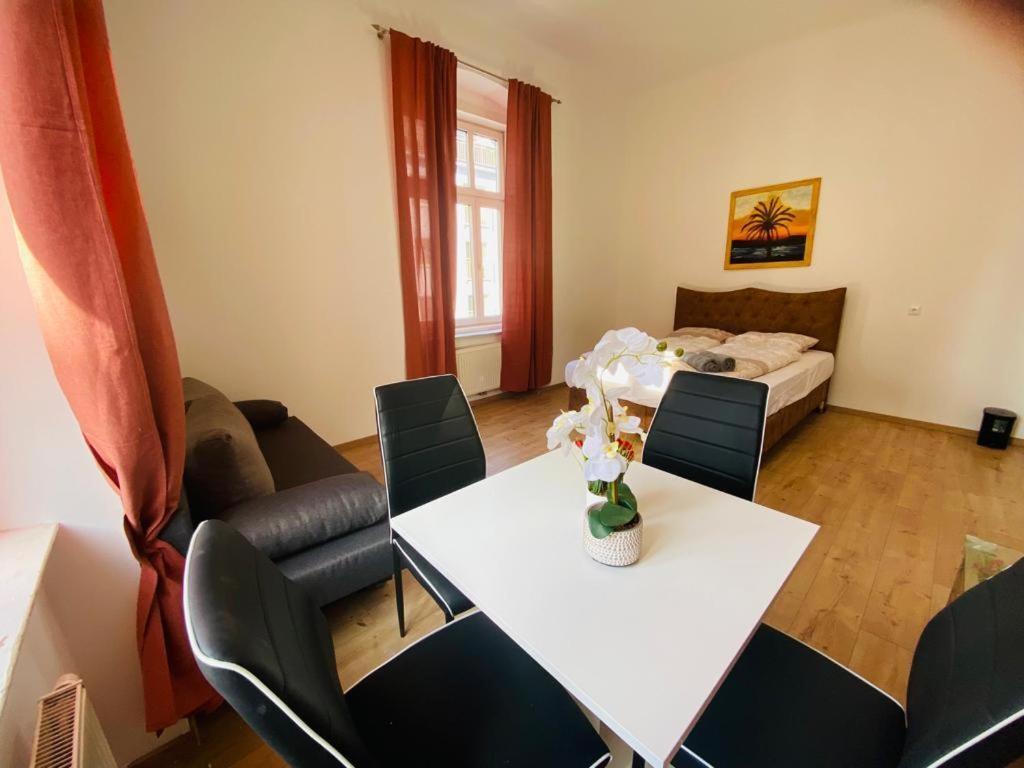 Premium Triple Room Dw Viena Exterior foto